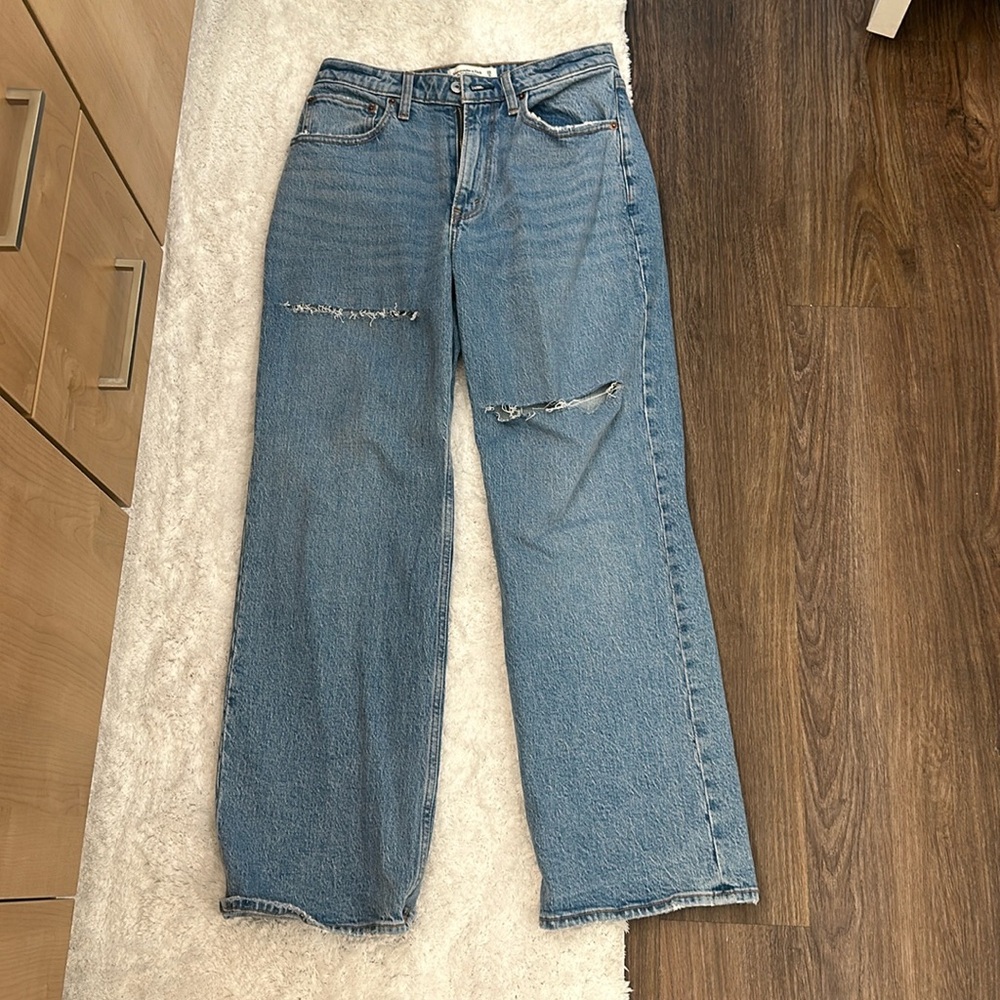 Abercrombie 90s relaxed jean high rise